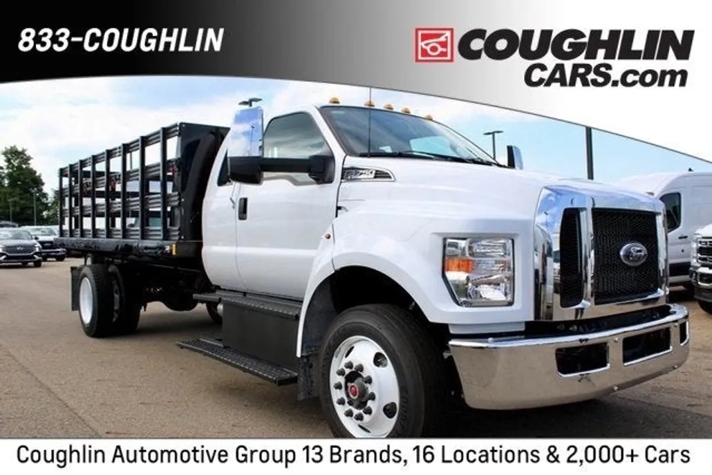 2024 Ford F-750 photo 1
