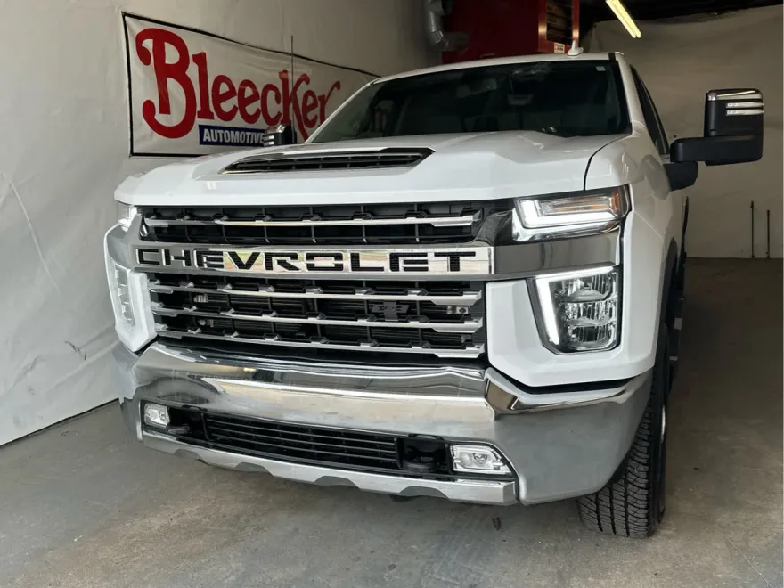 2022 Chevrolet Silverado 3500HD LTZ photo 1