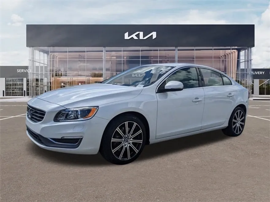 2018 Volvo S60 Inscription T5 Platinum photo 1