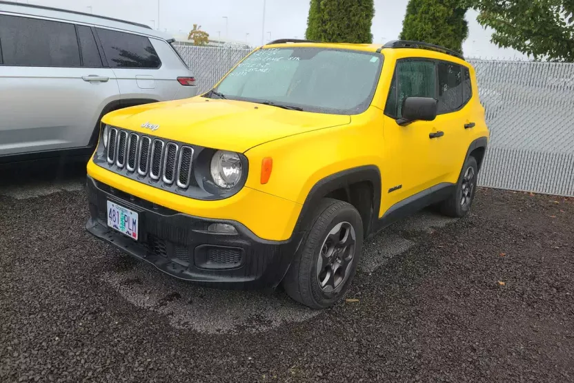2017 Jeep Renegade Sport photo 1
