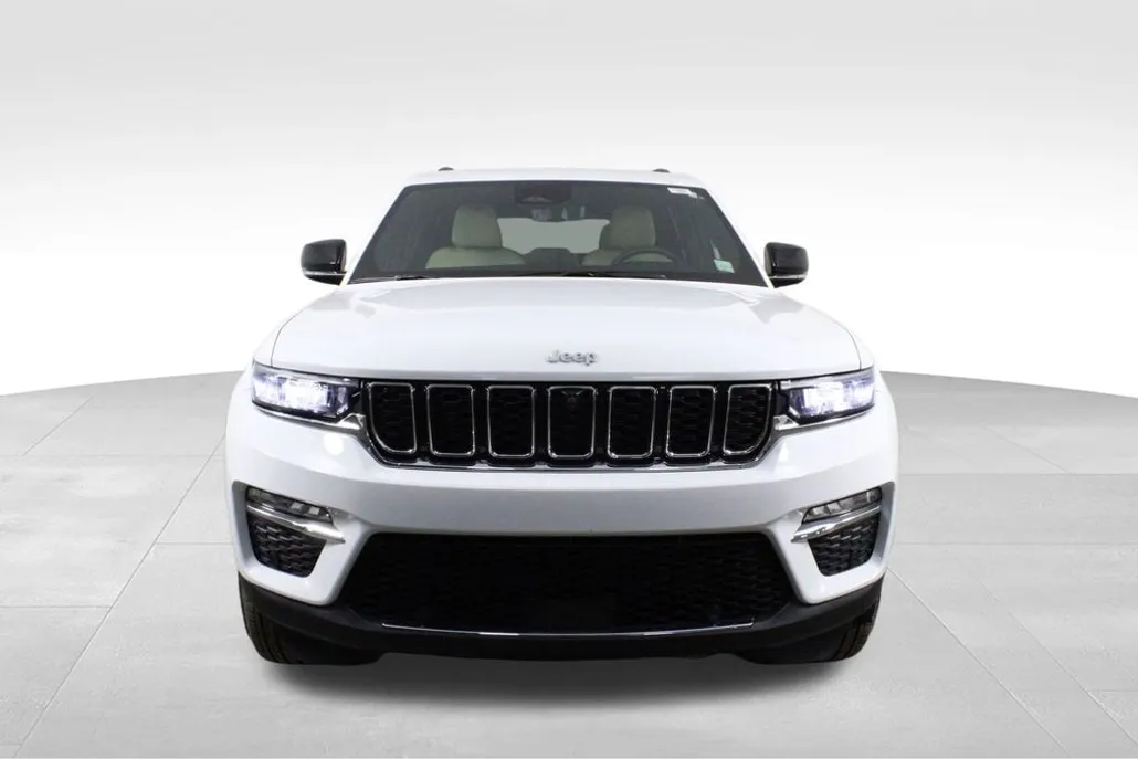 2024 Jeep Grand Cherokee Limited photo 1