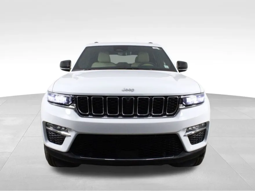 2024 Jeep Grand Cherokee Limited photo 1