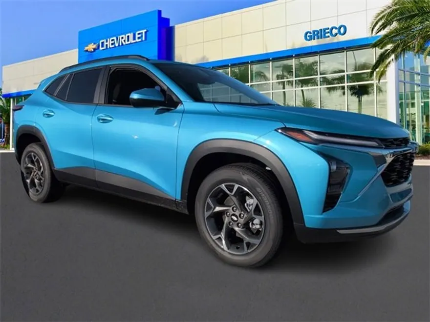 2026 Chevrolet Trax LT photo 1