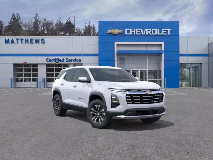2026 Chevrolet Equinox LT photo 1