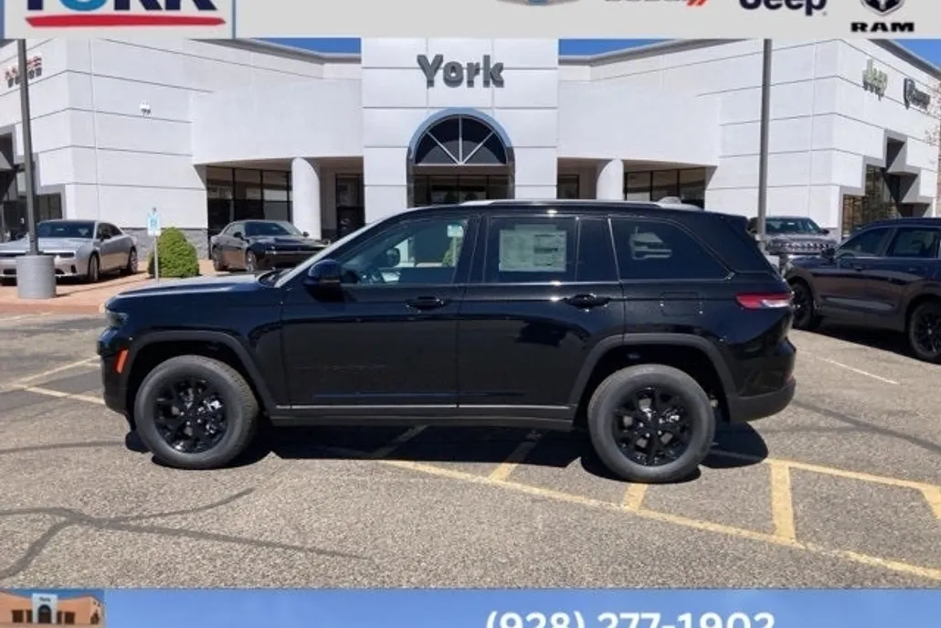 2025 Jeep Grand Cherokee Altitude X photo 1