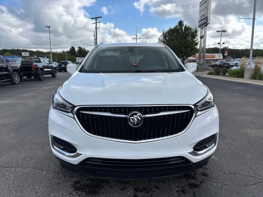 2019 Buick Enclave Essence photo 1
