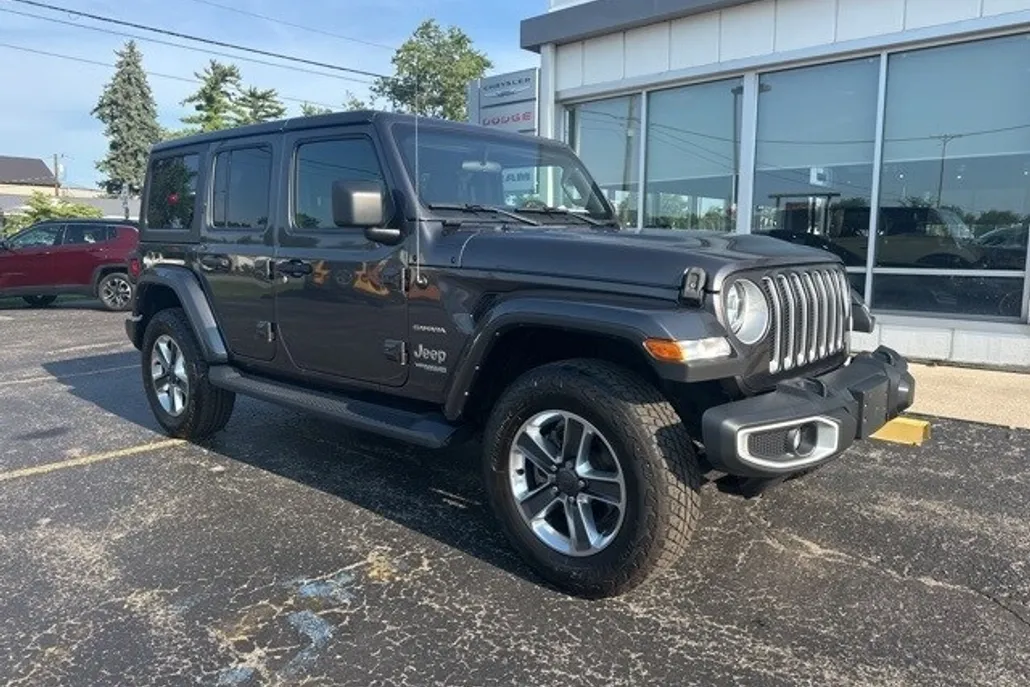 2021 Jeep Wrangler Unlimited Sahara photo 1