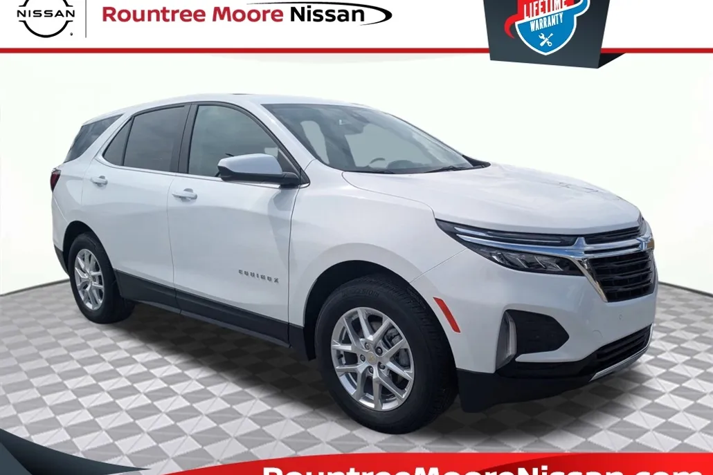 2024 Chevrolet Equinox LT photo 1