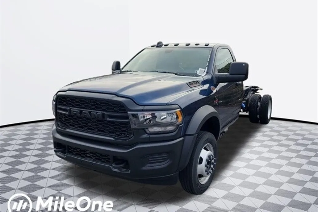 2024 Ram 5500 Tradesman SLT photo 1