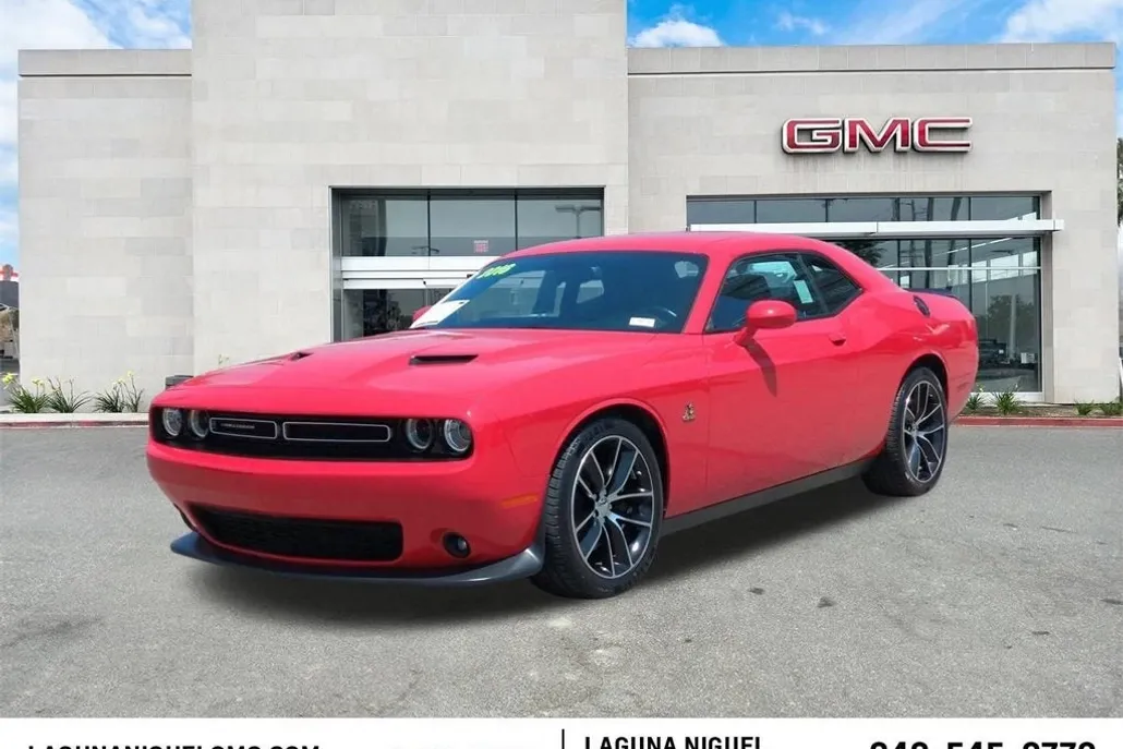 2016 Dodge Challenger R/T Scat Pack photo 1