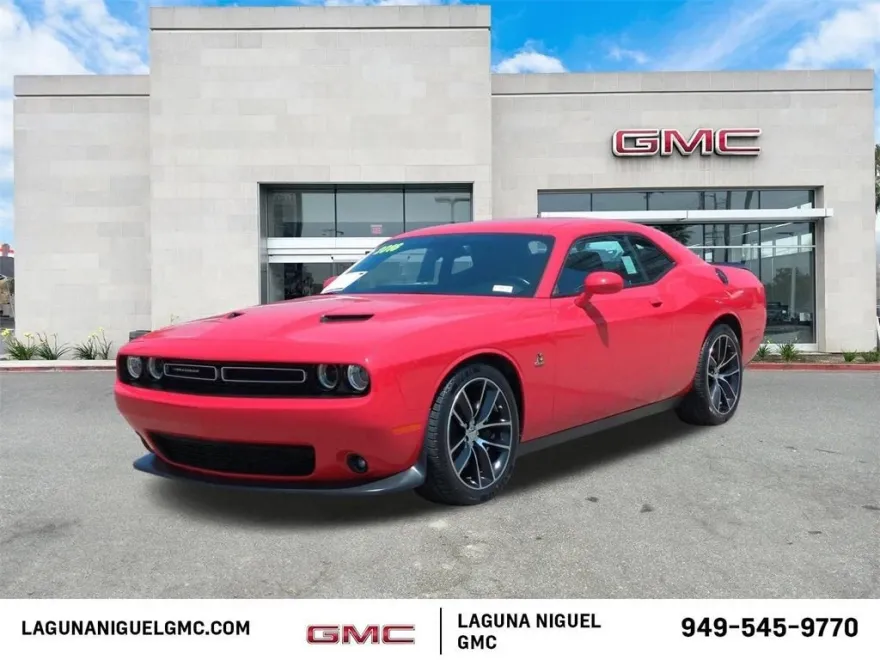 2016 Dodge Challenger R/T Scat Pack photo 1