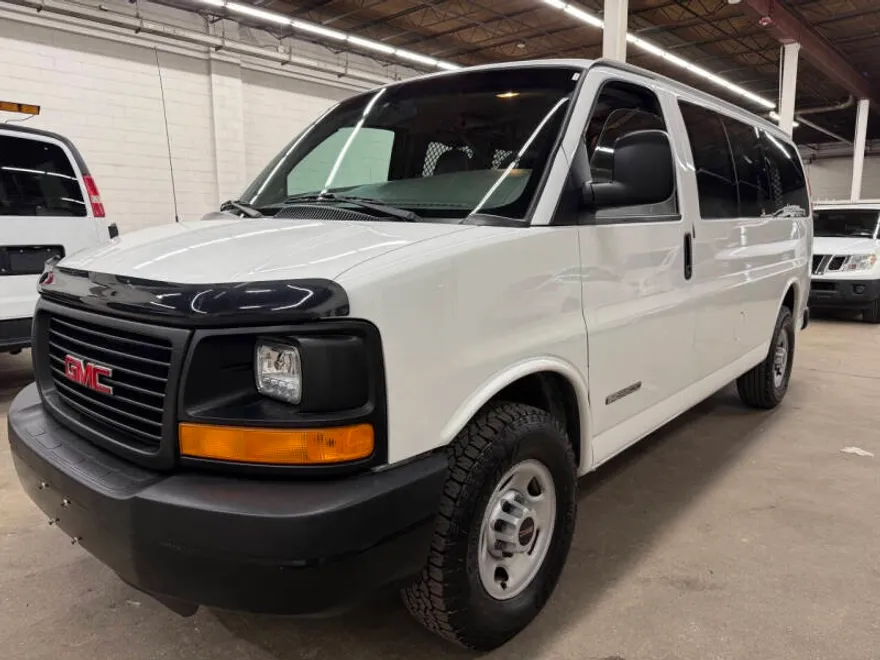 2003 Gmc Savana 3500 photo 1