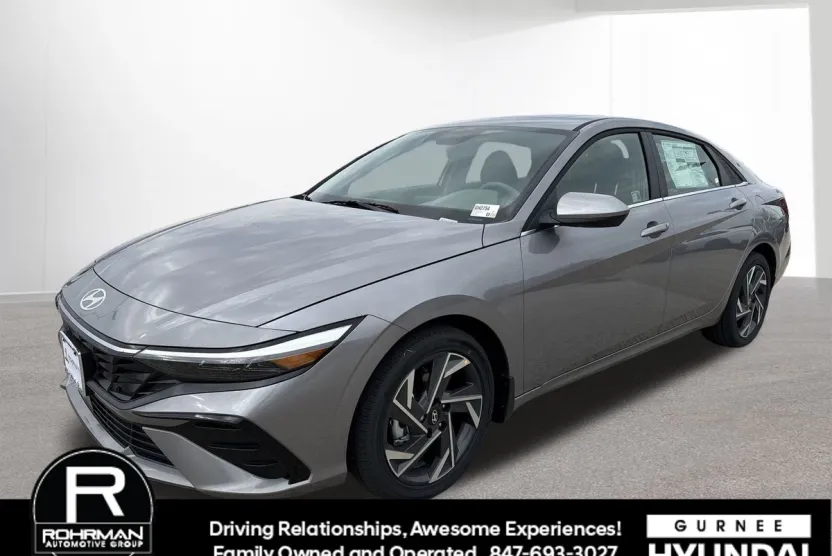 2025 Hyundai Elantra SEL Convenience photo 1