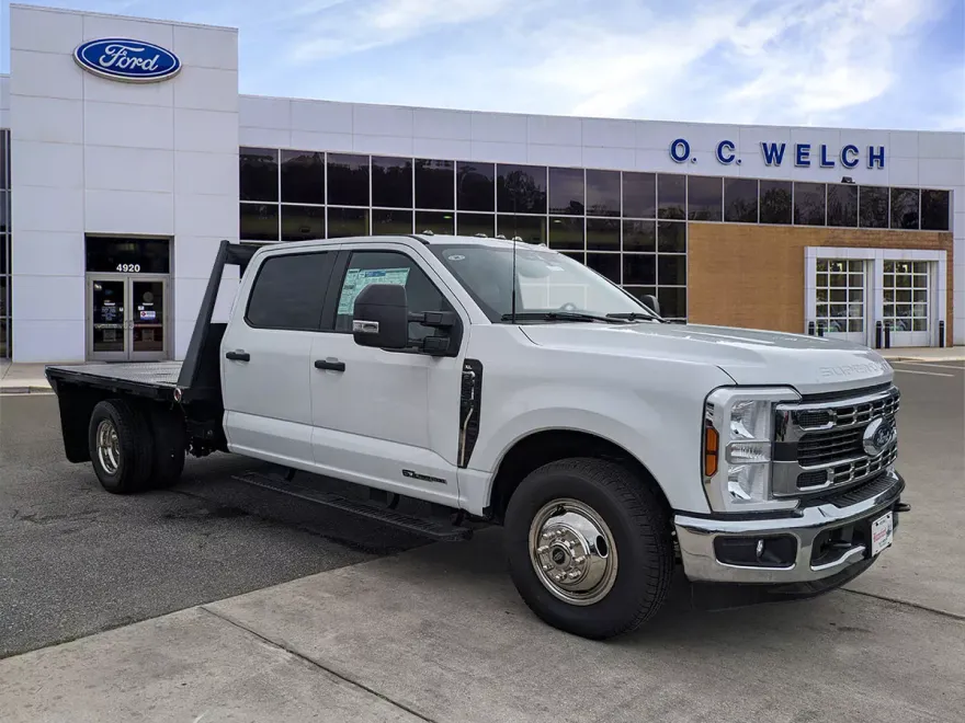 2024 Ford F-350 XL photo 1