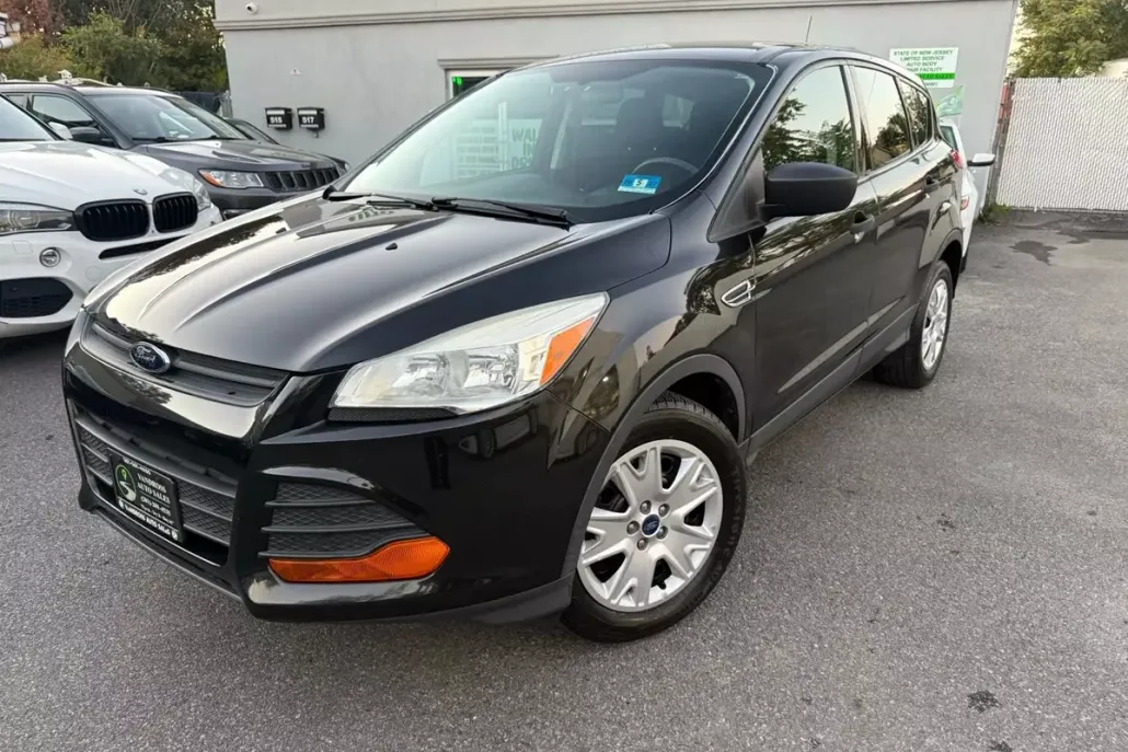 2014 Ford Escape Sport photo 1