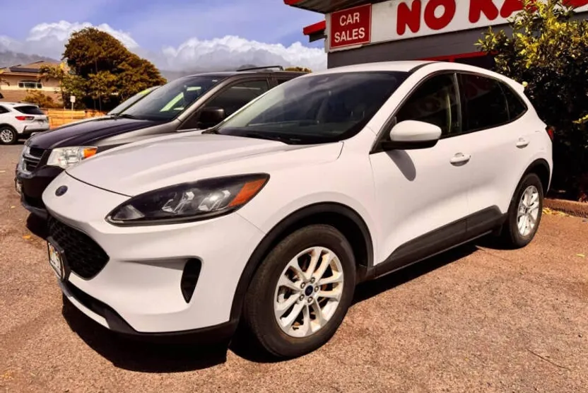 2020 Ford Escape SE photo 1