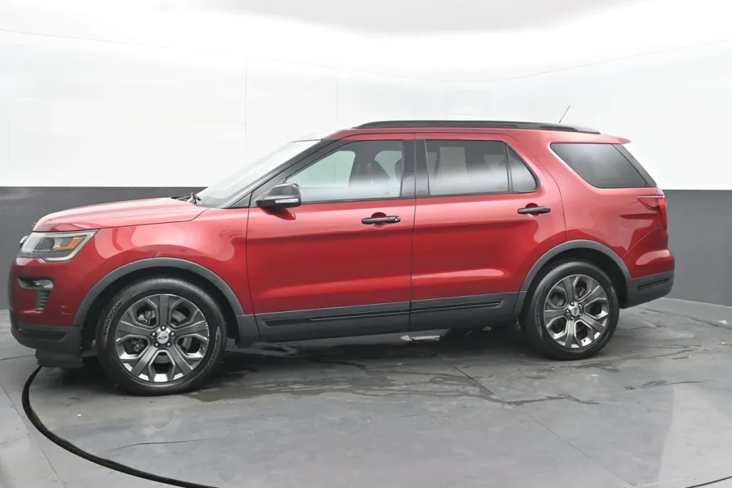 2018 Ford Explorer Sport photo 1