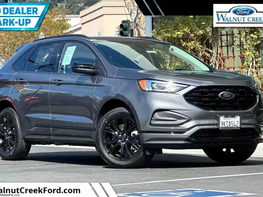 2024 Ford Edge SE photo 1