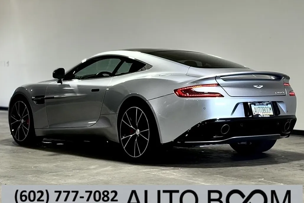 2014 Aston Martin Vanquish photo 1