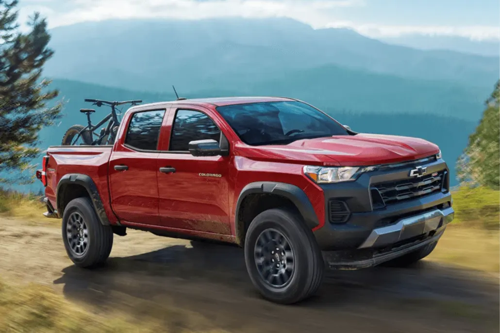 2025 Chevrolet Colorado LT photo 1