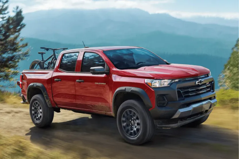 2025 Chevrolet Colorado LT photo 1