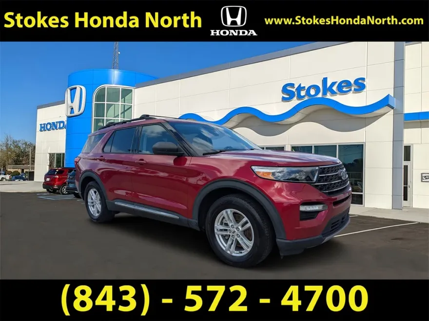 2022 Ford Explorer XLT photo 1