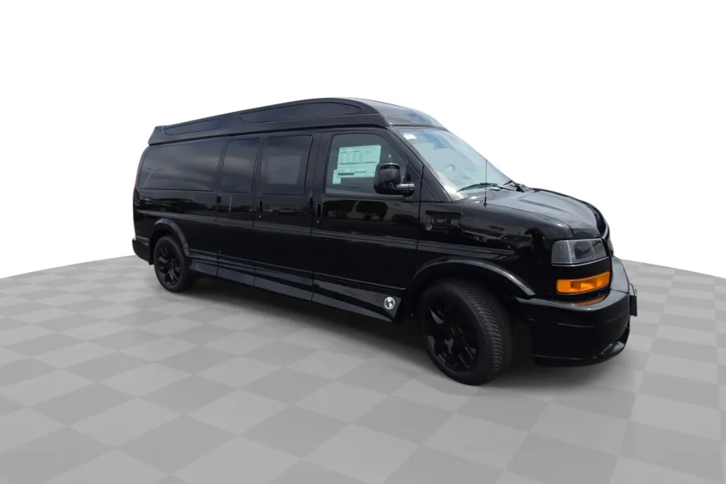 2025 Gmc Savana Cargo 2500 photo 1
