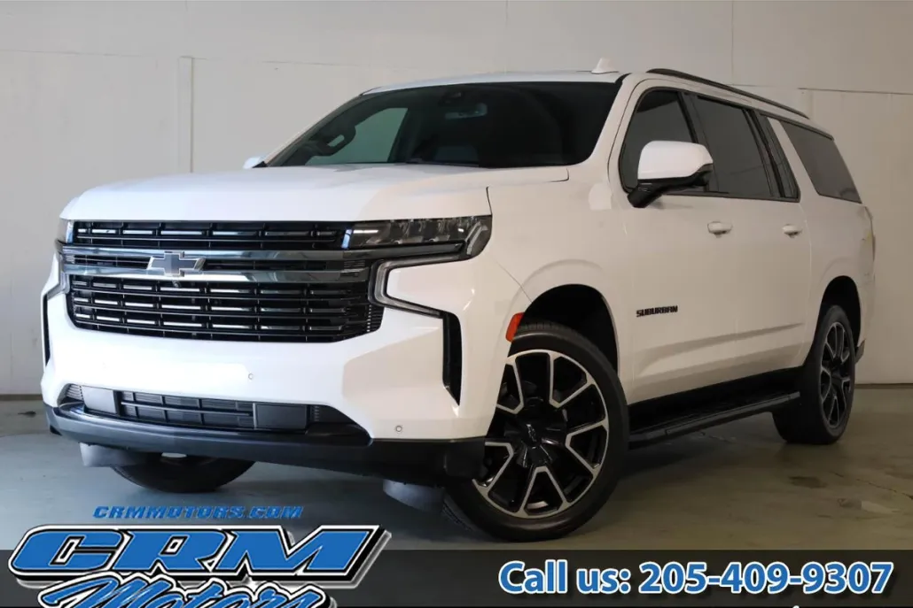 2022 Chevrolet Suburban RST photo 1