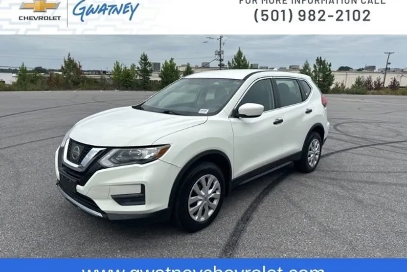 2017 Nissan Rogue S photo 1