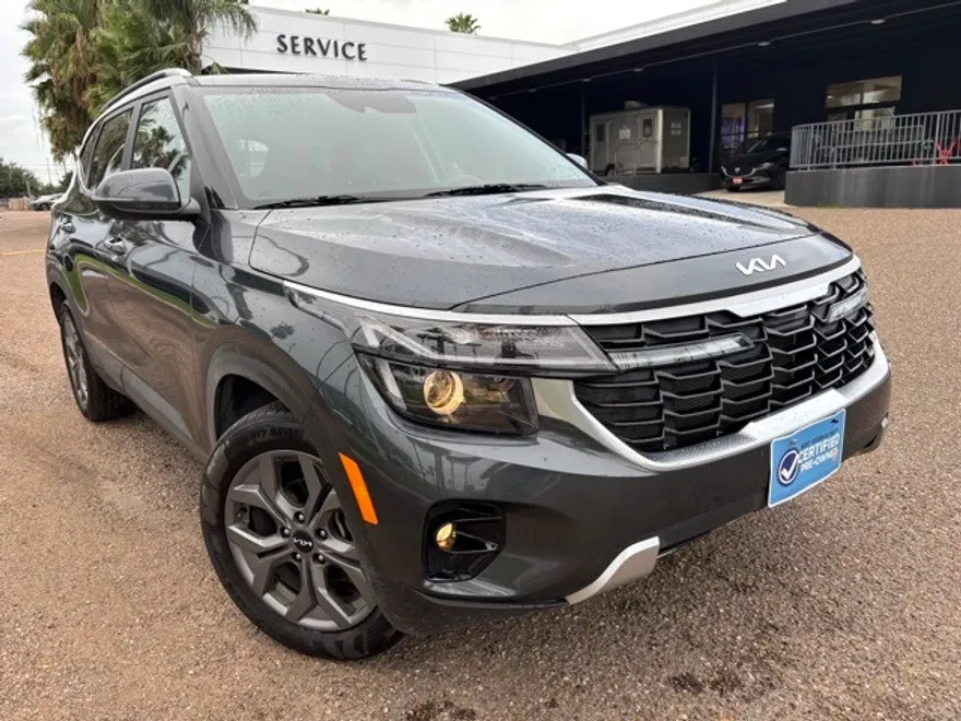 2024 Kia Seltos S photo 1