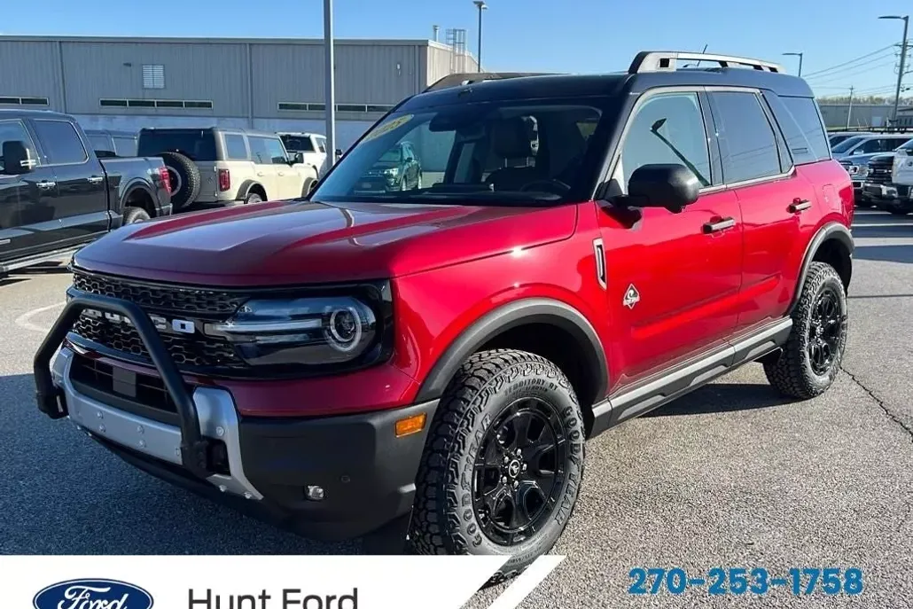 2025 Ford Bronco Sport Outer Banks photo 1