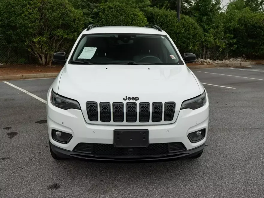 2023 Jeep Cherokee Altitude photo 1