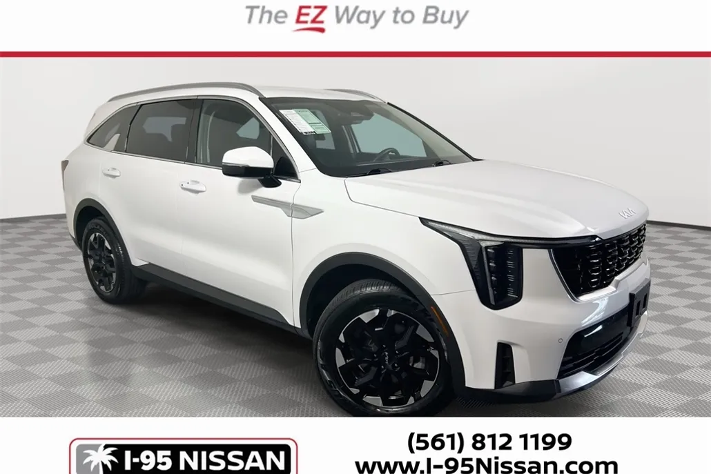 2024 Kia Sorento S photo 1