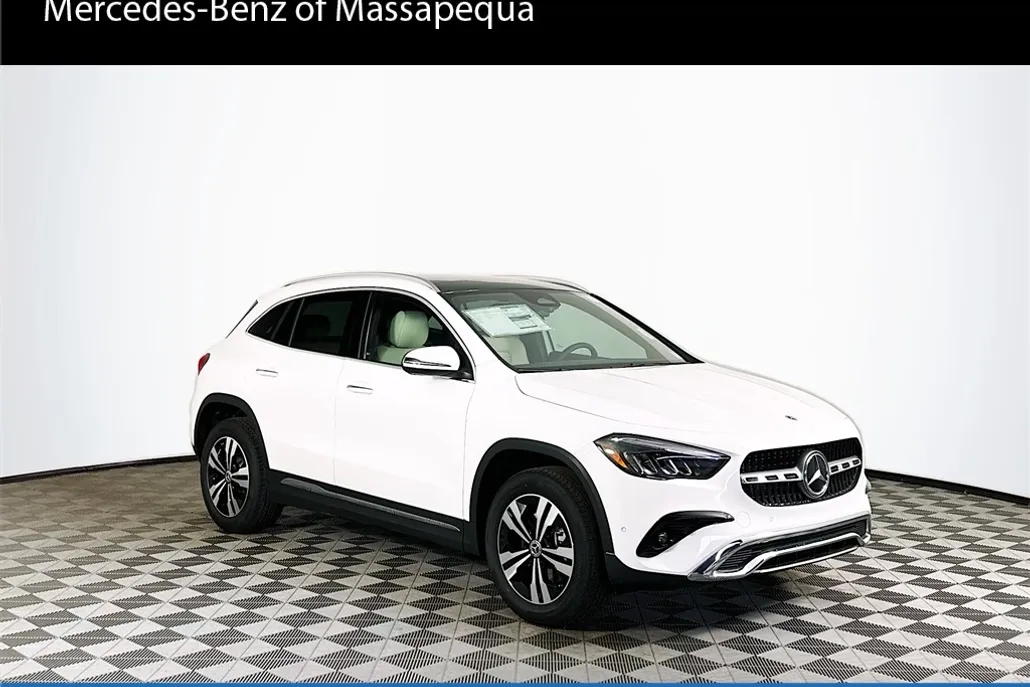 2026 Mercedes Benz GLA 250 4MATIC photo 1