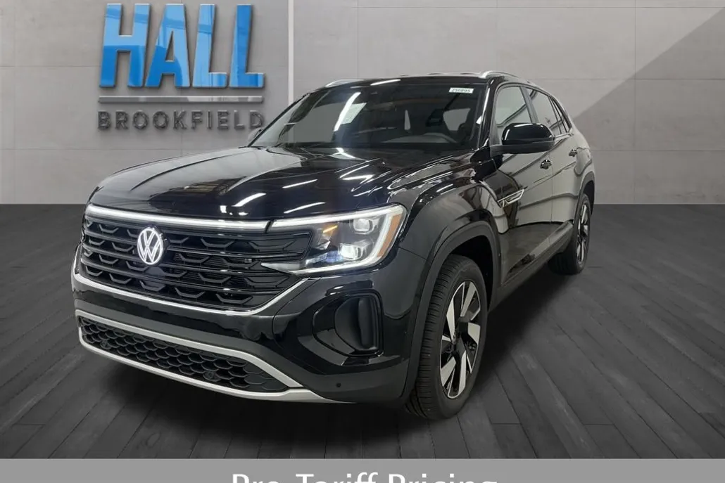 2025 Volkswagen Atlas Cross Sport SE Technology photo 1