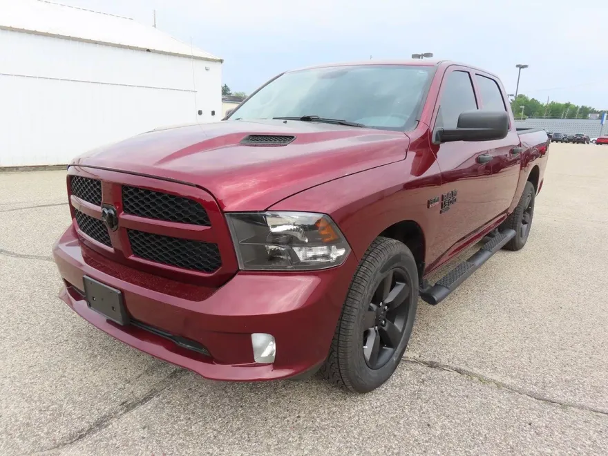 2019 Ram 1500 Classic Express photo 1