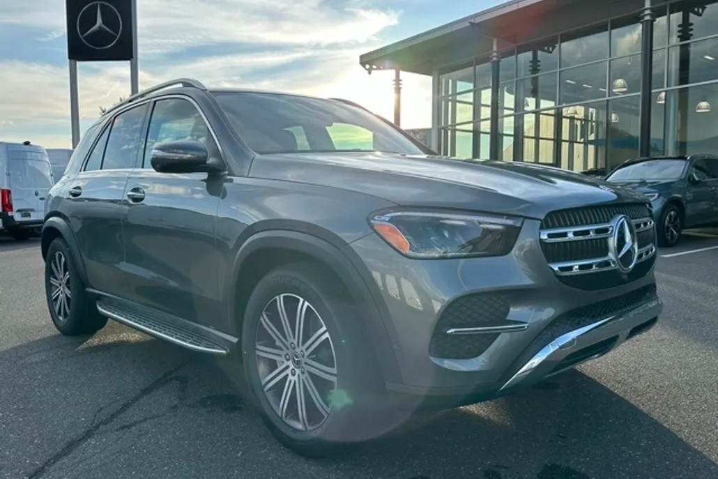 2026 Mercedes Benz GLE 350 4MATIC photo 1