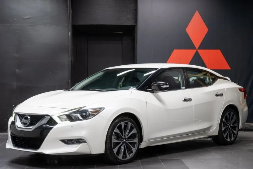 2016 Nissan Maxima SR photo 1