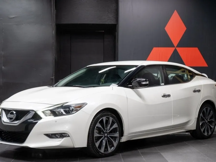 2016 Nissan Maxima SR photo 1
