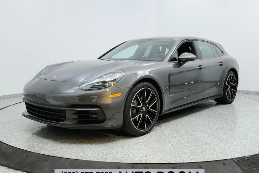 2018 Porsche Panamera Sport Turismo 4S photo 1
