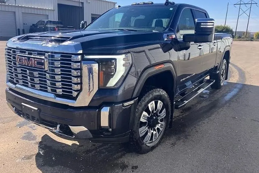 2024 Gmc Sierra 2500 HD Denali photo 1