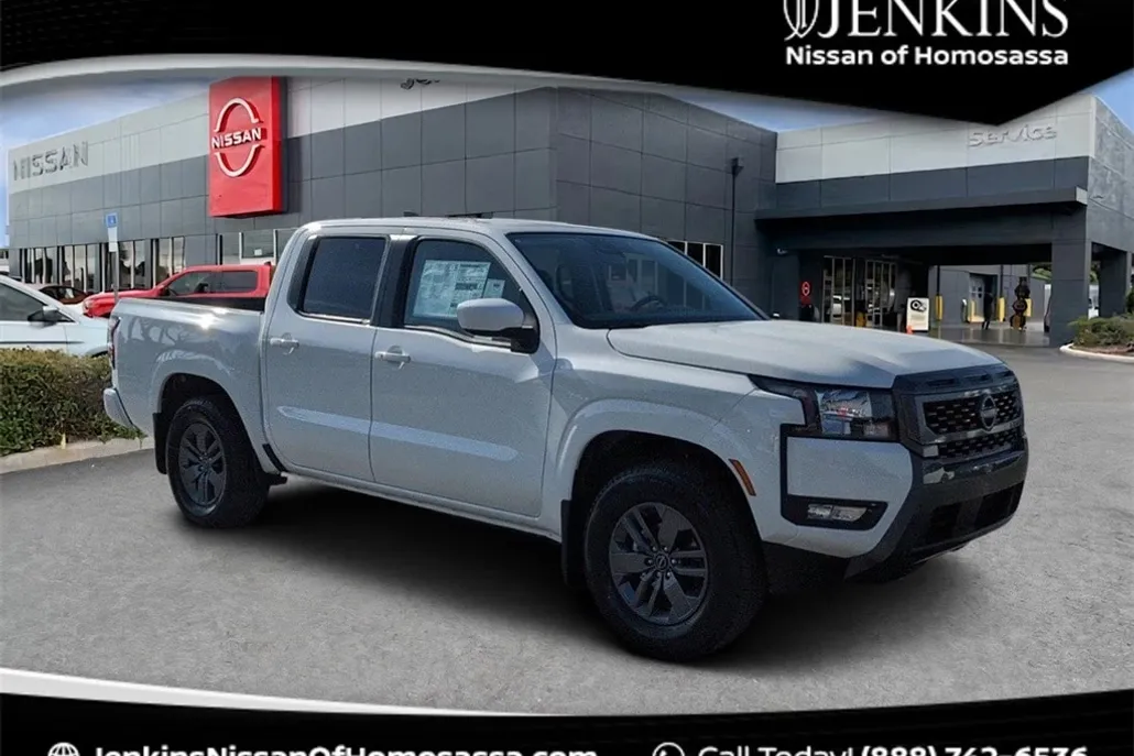 2025 Nissan Frontier SV photo 1