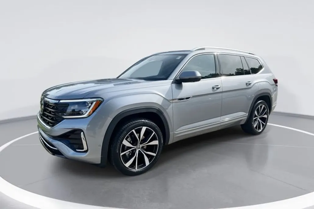 2026 Volkswagen Atlas SEL Premium R-Line photo 1
