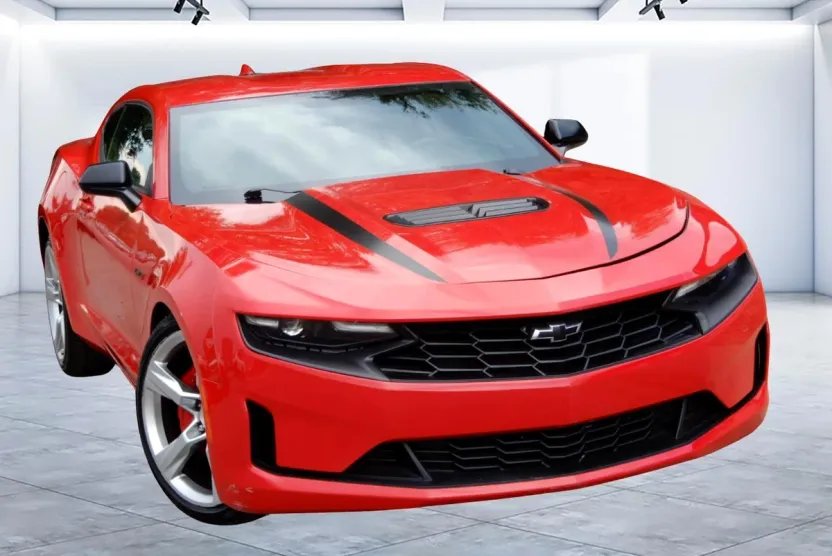 2021 Chevrolet Camaro LT1 photo 1