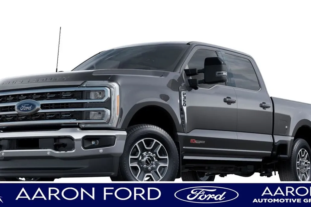2025 Ford F-350 Lariat photo 1