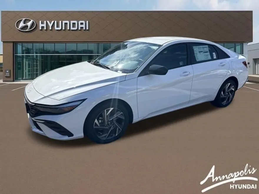 2025 Hyundai Elantra SEL Sport photo 1