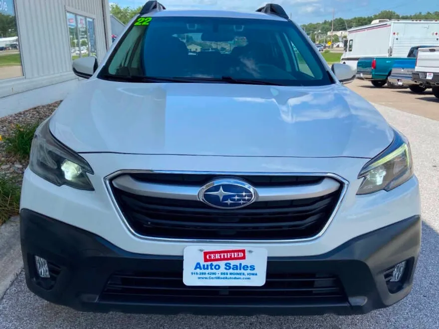 2022 Subaru Outback Premium photo 1