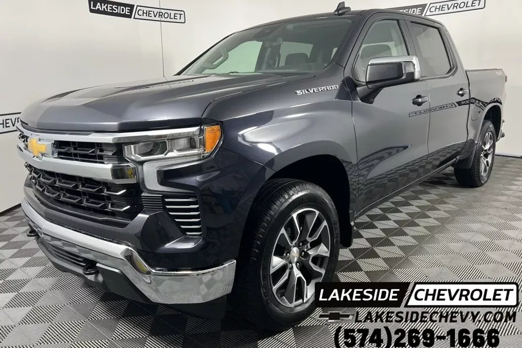 2024 Chevrolet Silverado 1500 LT photo 1