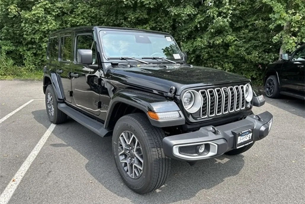 2025 Jeep Wrangler Sahara photo 1