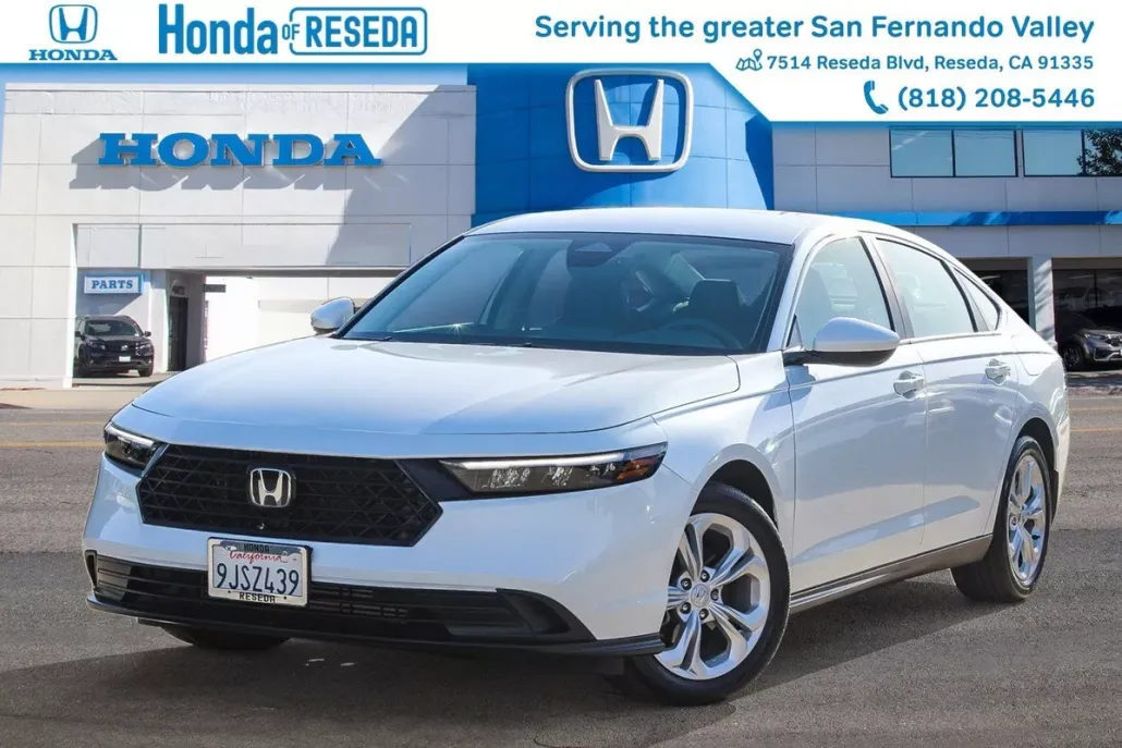 2023 Honda Accord LX photo 1